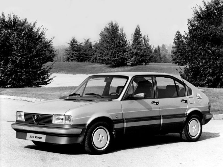  Alfa Romeo Alfasud SVAR Concept (901) 1982 года  (фото 5 из 5)